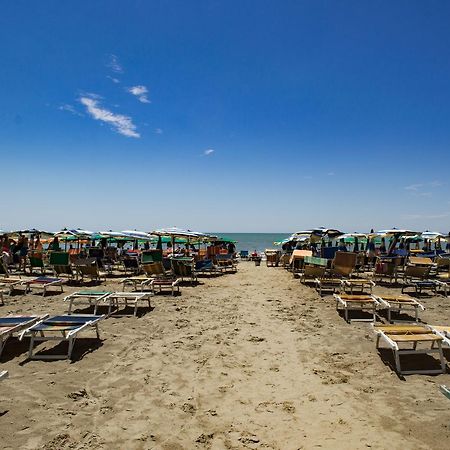 Hotel Riviera دراس المظهر الخارجي الصورة