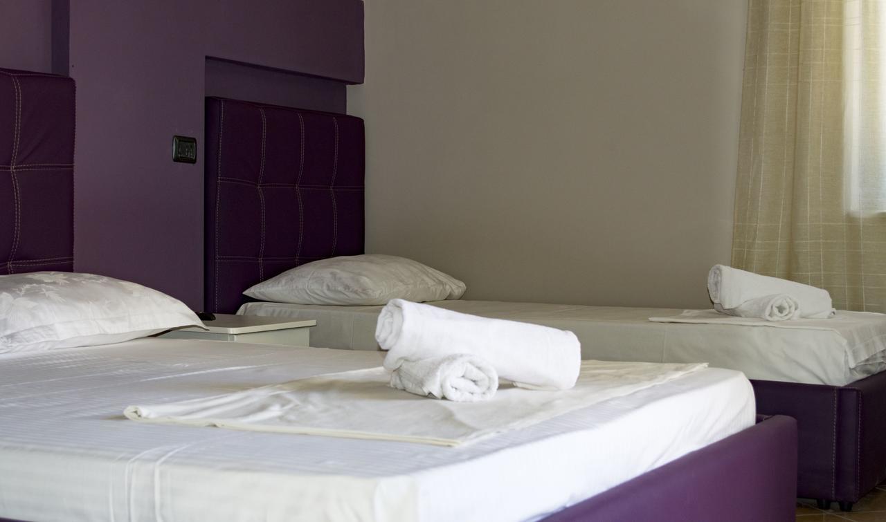 Hotel Riviera دراس المظهر الخارجي الصورة