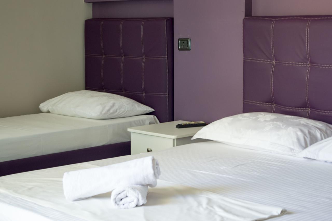 Hotel Riviera دراس المظهر الخارجي الصورة