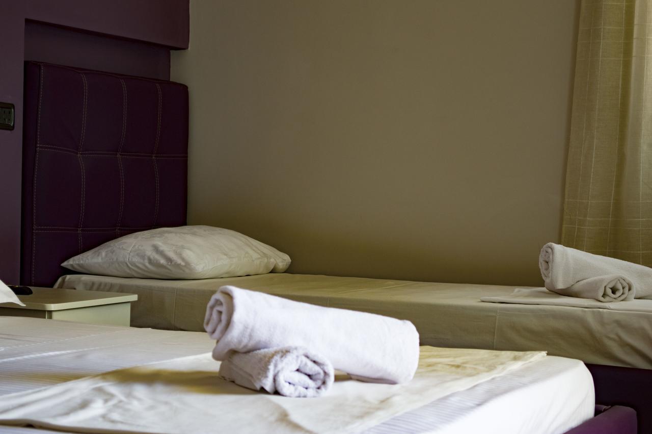 Hotel Riviera دراس المظهر الخارجي الصورة