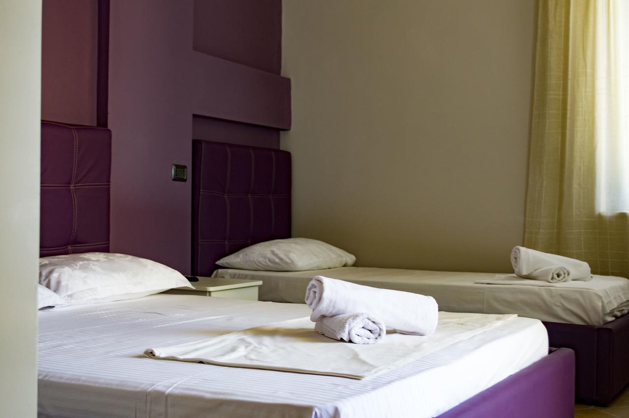 Hotel Riviera دراس المظهر الخارجي الصورة