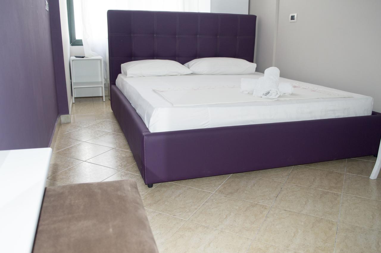 Hotel Riviera دراس المظهر الخارجي الصورة