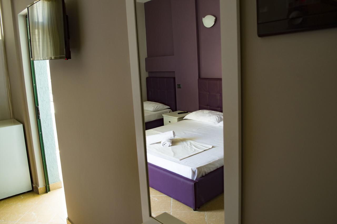 Hotel Riviera دراس المظهر الخارجي الصورة