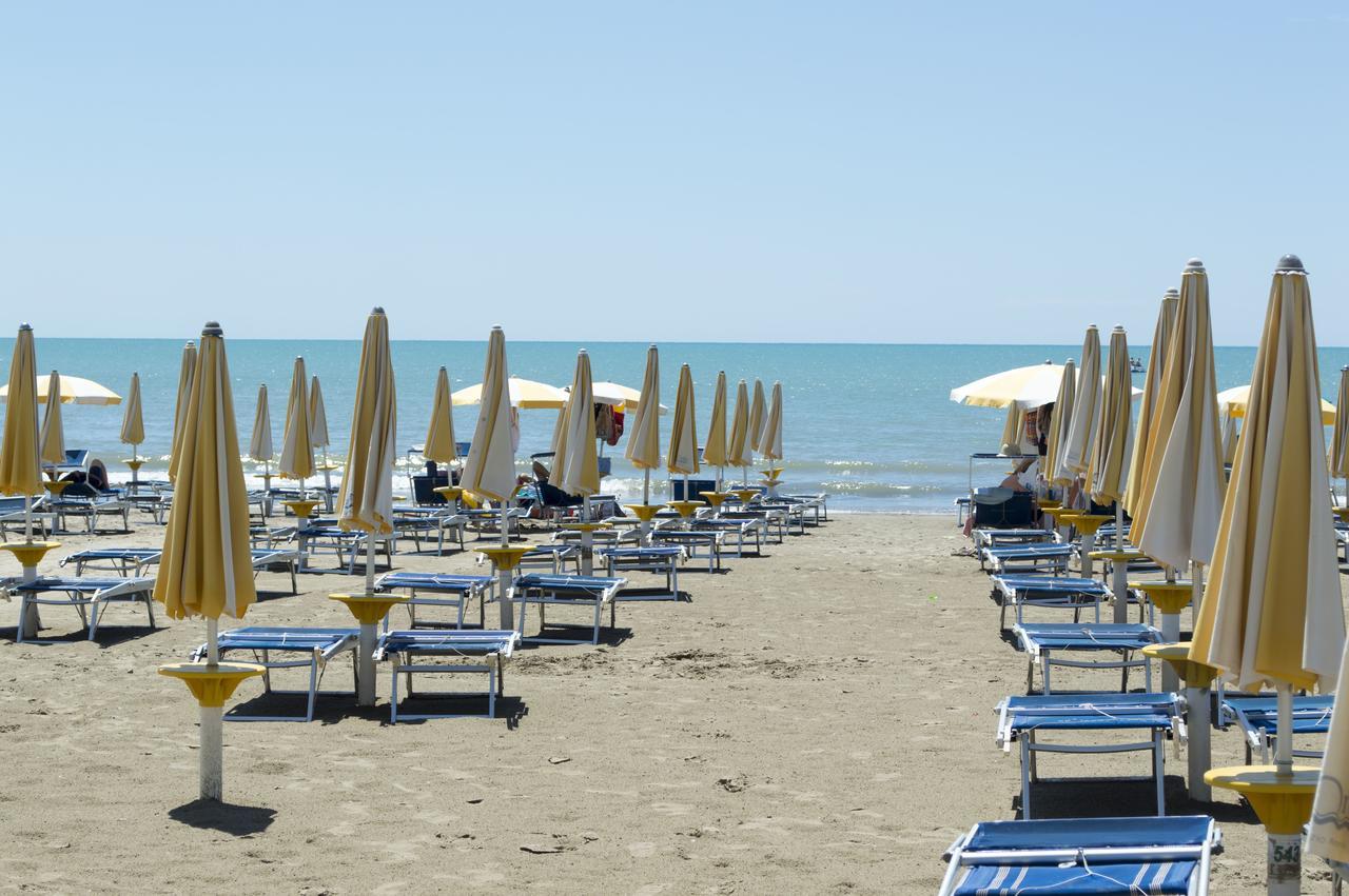 Hotel Riviera دراس المظهر الخارجي الصورة