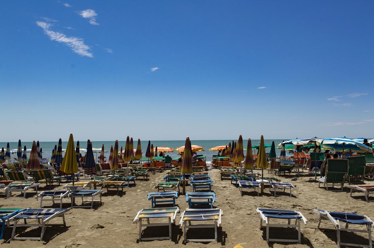 Hotel Riviera دراس المظهر الخارجي الصورة