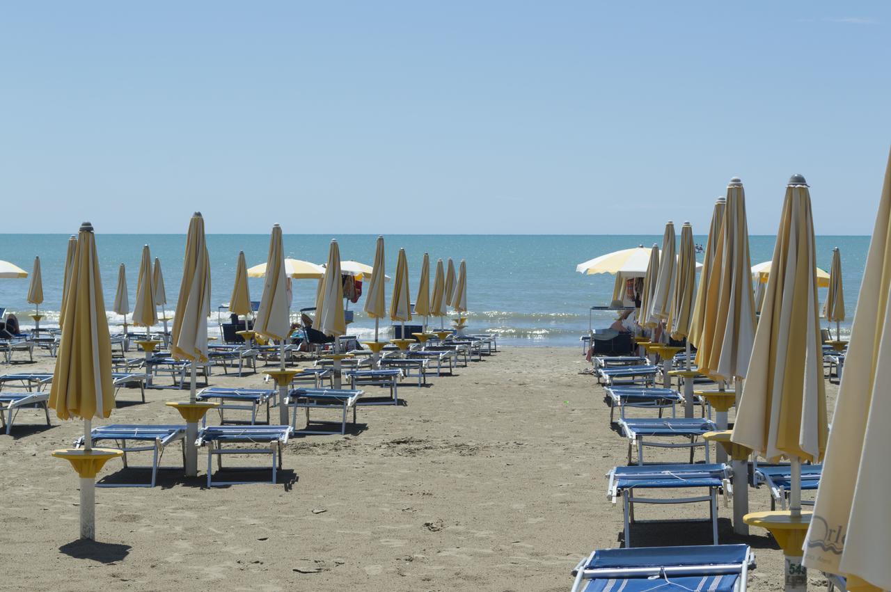 Hotel Riviera دراس المظهر الخارجي الصورة